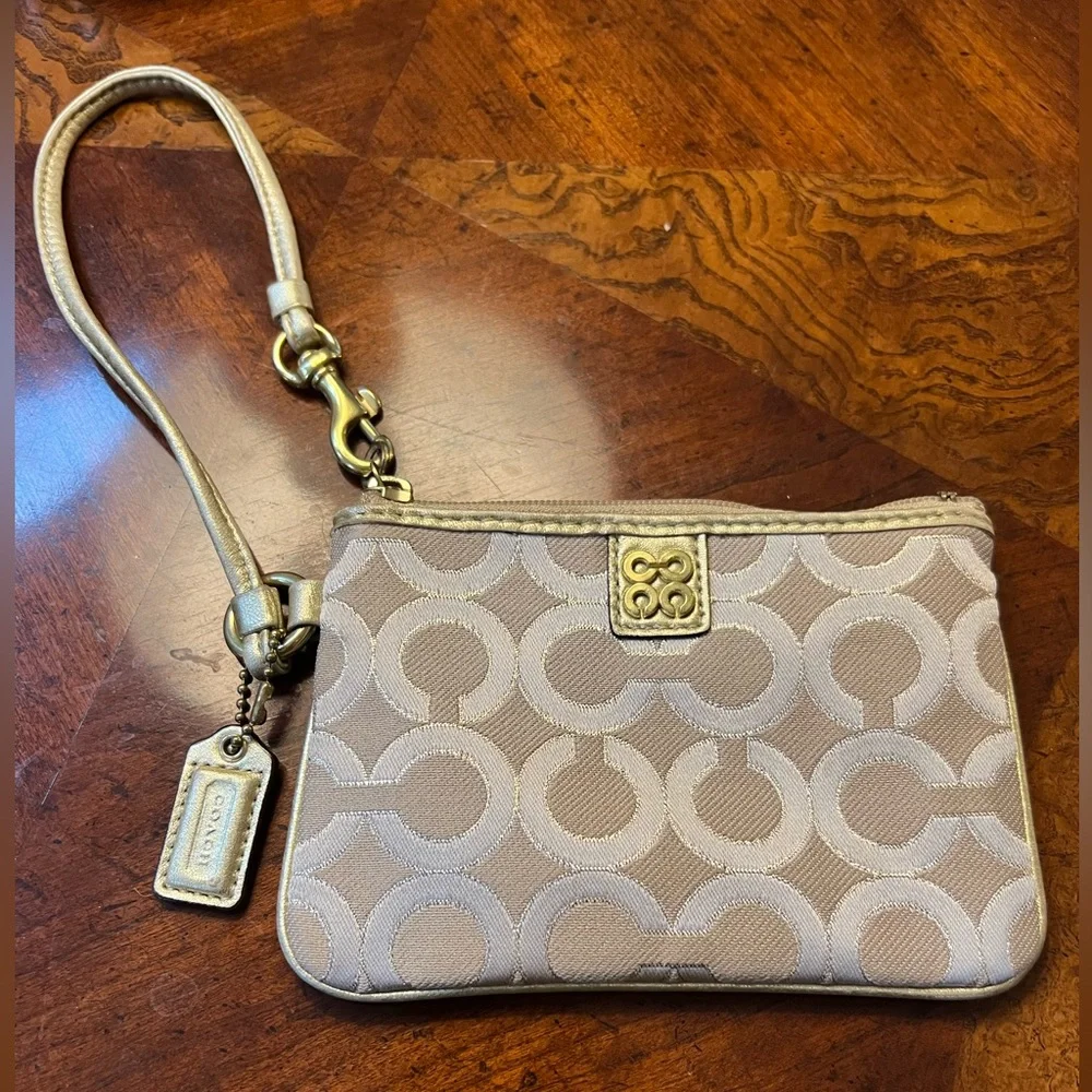 EUC jacquard Coach wristlet - Picture 1 of 4